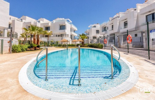 Fuengirola Ski Chalet | Zumo | Townhouse with pool in Fuengirola