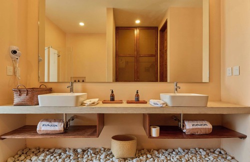 Barra de Colotepec Hotel | Zunzún