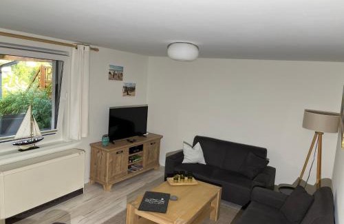 Neuendorf Heide Apartment | 'Zur alten Boddenfischerei' Ferienwohnung Weitblick