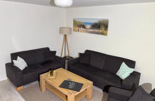 Neuendorf Heide Apartment | 'Zur alten Boddenfischerei' Ferienwohnung Weitblick