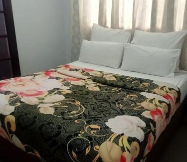 Ekurhuleni Cabin | Zurich garden lodge benoni