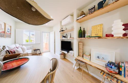Parede House | Zus House Stylish Pool Stay Near Lisbon & Beach