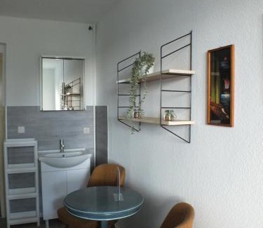 Pruchten Other | Zwei Bett Zimmer