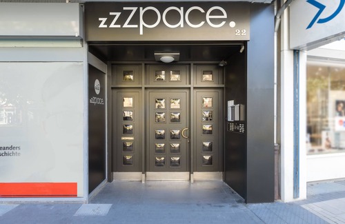 Bielefeld Apartment | zzzpace Smart-Hotel Bielefeld