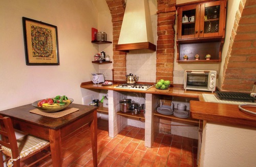 Gavignano Cottage | Farmhouse With Swimming Pool in Poggibonsi
