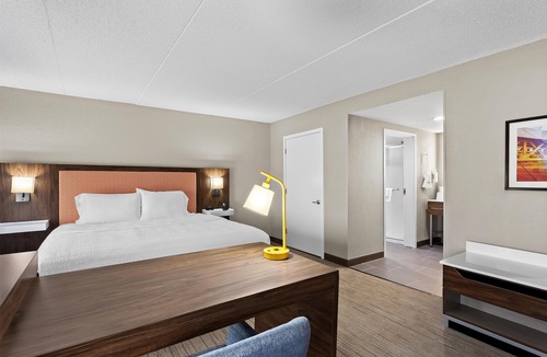 Bolingbrook Hotel | Hampton Inn & Suites Bolingbrook
