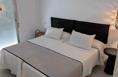 Almunecar Hotel | Hotel Olas de Almuñécar