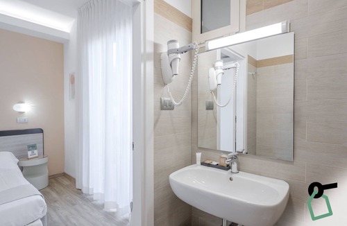 Giulianova Hotel | Hotiday Room Collection - Giulianova