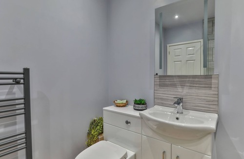 Scarborough City Centre Hotel | Serenity Guest House