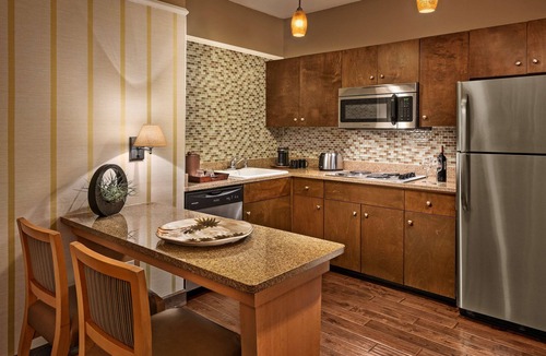 South Scottsdale Hotel | Sonesta Suites Scottsdale Gainey Ranch