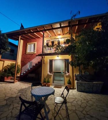Αρχοντικό ΘΕΟΔΩΡΟΥ
