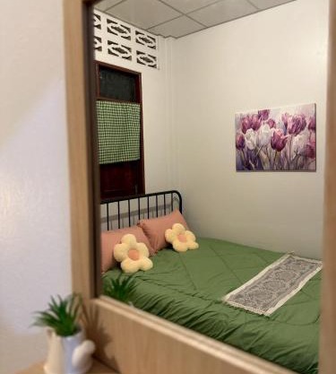 บ้านสวนชายน้ำ โฮมสเตย์ อัมพวา