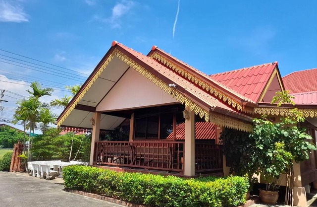 สุขทวีรีสอร์ท อ่าวมะนาว