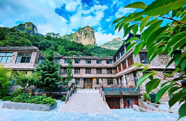 万仙山景区郭亮村贵宾园酒店
