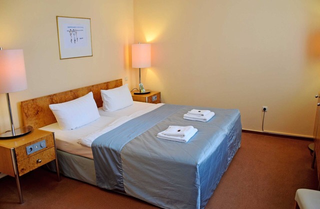 01 Double Room B - The small hotel and apartments on Mönchgut!