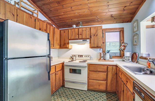 1/2 Mi to Ski: Secluded Home in Vermont
