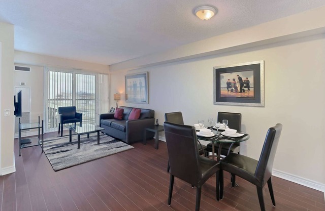 1 Bedroom/1 Bathroom Suite