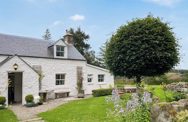 1 bedroom accommodation in Glenisla, near Blairgowrie