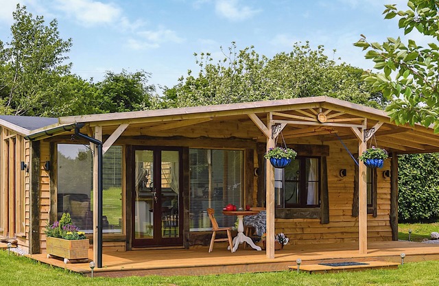 1 bedroom accommodation in South Hill, near Tamar Valley