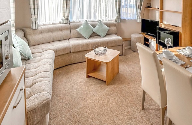 1 bedroom accommodation in Newbridge, Nr Yarmouth
