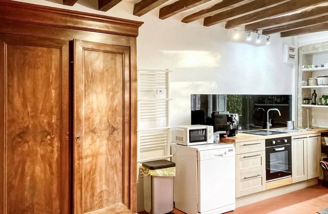 1 bedroom gorgeous home in Oisy