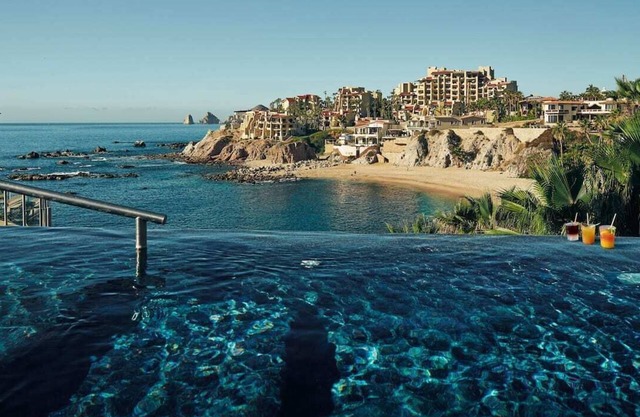1-Bedroom Oceanview Suite at Sirena Del Mar.