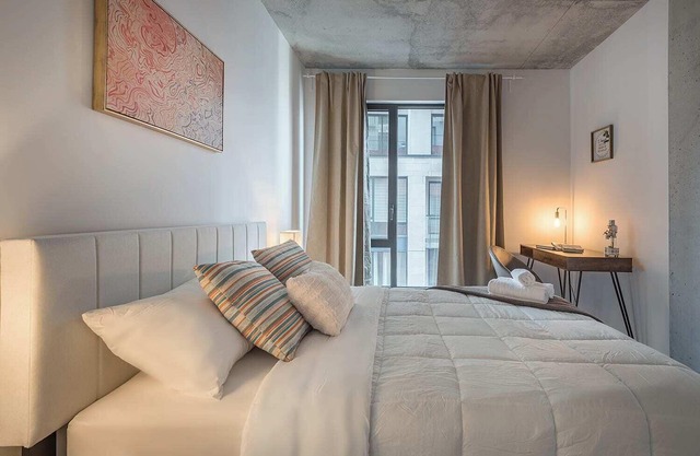 1 bedroom old port- F1 Weekend