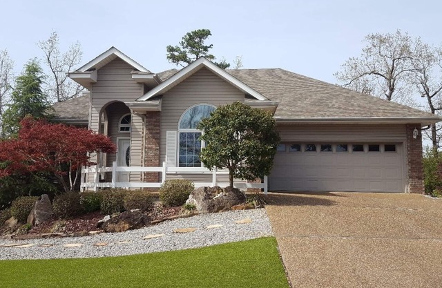 1 Conquista Lane - HDTV, WIFI. A lovely home on the 9th Fairway of Isabella Golf