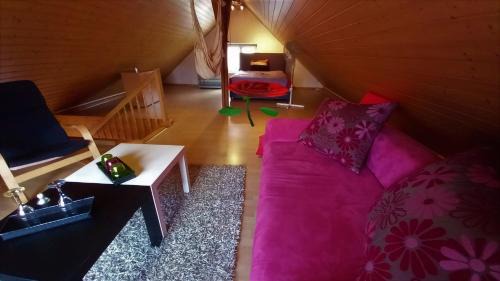 1 Zimmer in Kestenholz