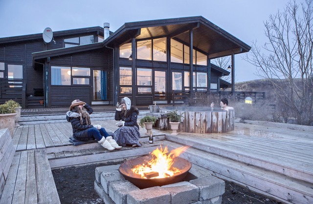 10 bedroom Luxury Lodge with a Hot Tub, Spa, Sauna, Gym and Game Room