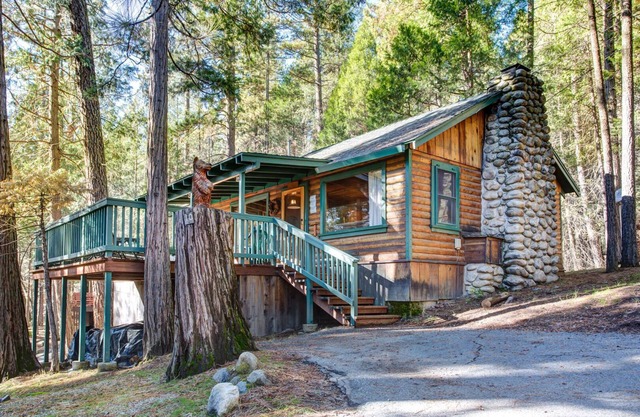 (10) Little Cabin In The Woods