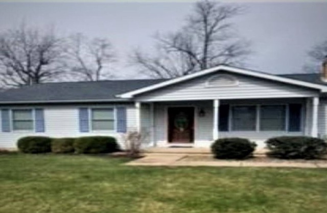 10 Minutes from Beaver Stadium and Penn State University Campus!