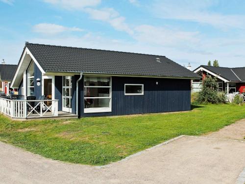 10 person holiday home in Großenbrode