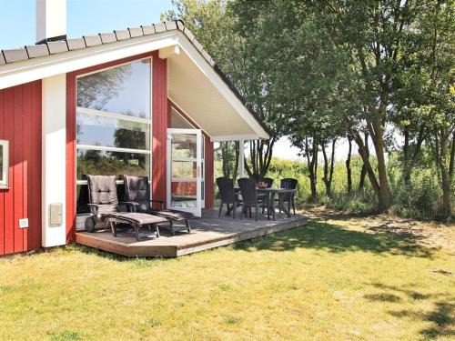 10 person holiday home in Großenbrode