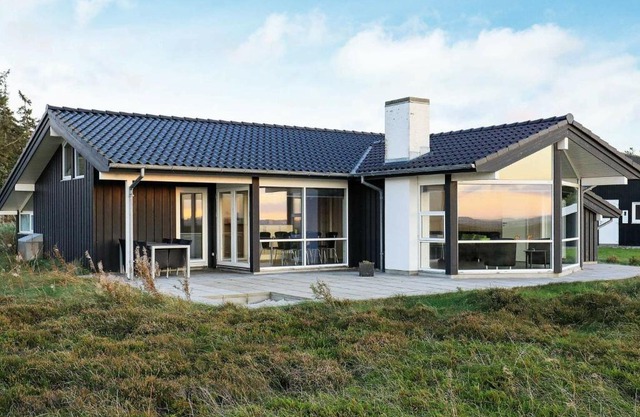 10 person holiday home in Løgstør