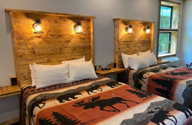 104 Downtown Ohiopyle 2 beds Falls Market Inn