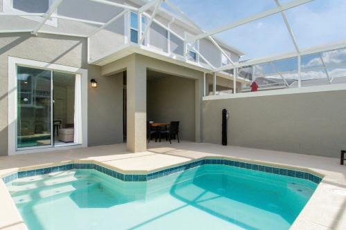 1056 LS - Luxury 4BR3BA - Champions Gate Bliss