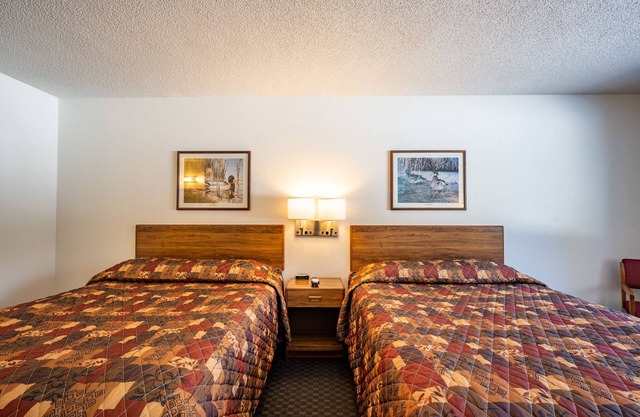 113 Two Queen Room with Woodland View