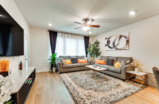 12 Mi to Dtwn McKinney: Modern Gem w/Patio & Yard