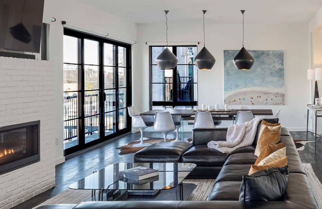 121 Hotel Floor 3 Buyout by Avantstay Entire Third Floor Buyout of 121 Hotel! Sleeps 18