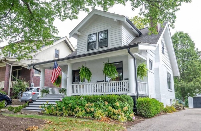 1320 Duncan Ave · Hyde Park Hideaway