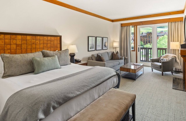 #1332 * THE LODGE AT SPRUCE PEAK | SKI in SKI out | Expansive views of Spruce peak