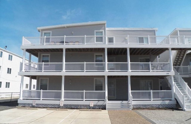 135 65th Street Unit 14