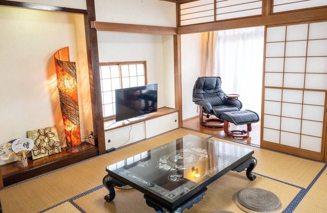 170 5rooms Central Yokohama Service Apt Free WIFI - 170m2 5 rooms Near Yokohama 3 central stations Large service apartment Free WIFI/Yokohama Kanagawa