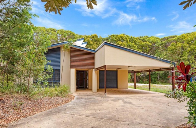 18 Naiad Court Rainbow Shores