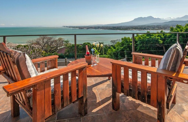 18 On Kloof Guest House