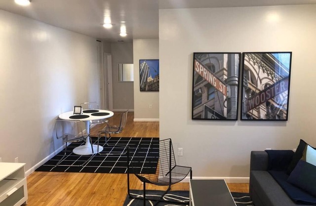1817 5F · Marvelous 2bed Apt-20 min to NYC/parking Avail.