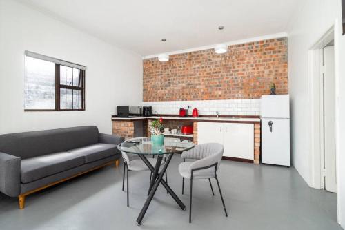 1Bed Flat, Braai, AC, Walking Distance from Blouberg Beachfront