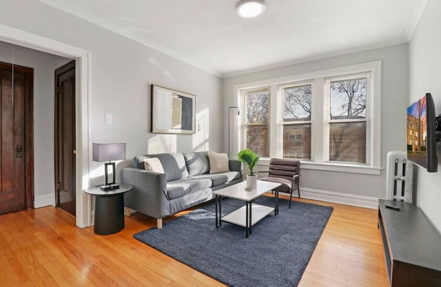 1BR Airy Apartment w/Wi-Fi