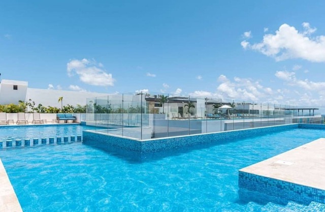 1BR apt beautifully decorated in central Playa